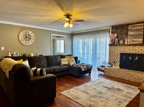 2946 Nettie Fenwick Rd, Fenwick, WV 26202