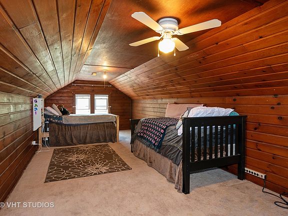 5th image of 2040 N 72nd Ct