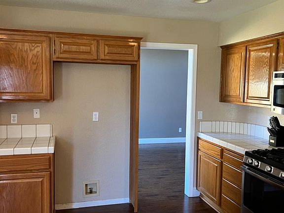 5th image of 808 Notre Dame Drive