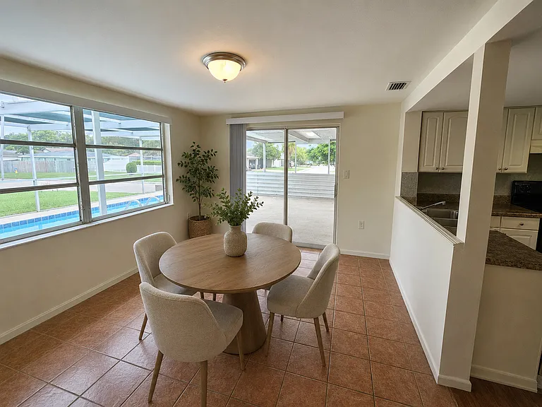 6945 Twilite Dr — Photo 4