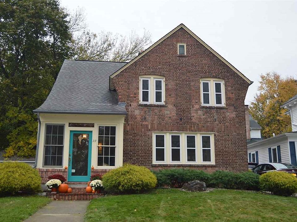 1st image of 22 Lakewood Pl