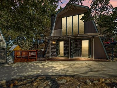 2620 Valkyrie Dr, Running Springs, CA, 92382