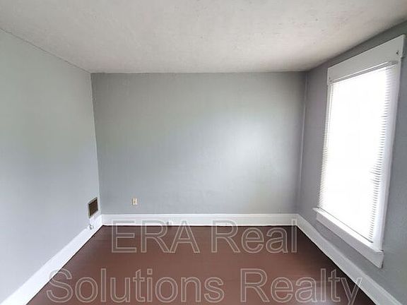2nd image of 150 Midland Ave