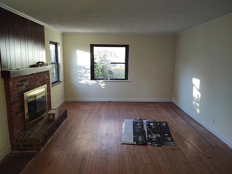 4834 Race Rd — Photo 4