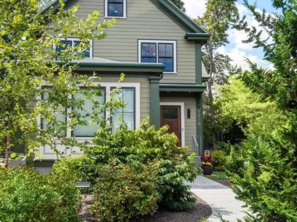 1119 Walnut St, Newton, MA 02461