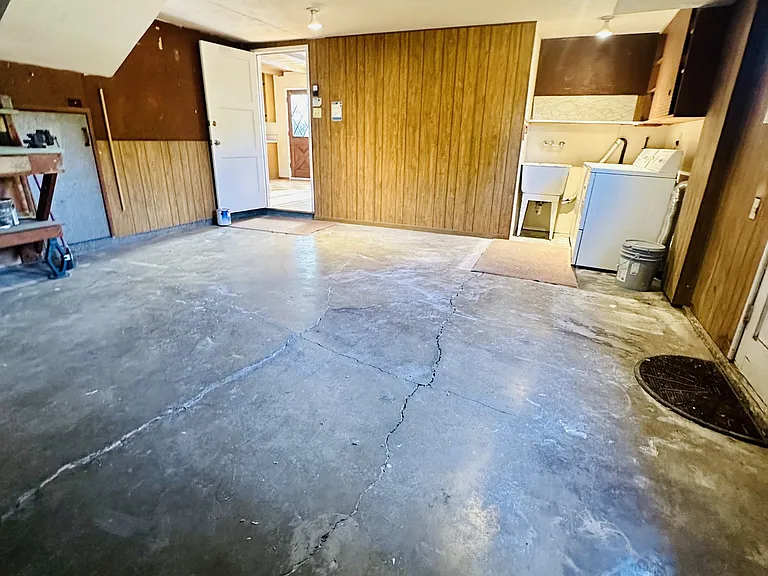 3178 Hillview Ct — Photo 28