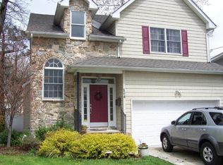 104 Hart St, Clark, NJ 07066