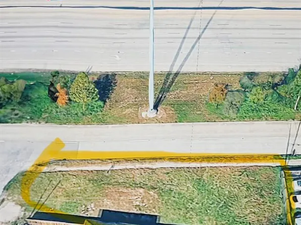 4608 N Loop East E, Houston, TX 77026