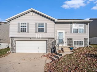 17824 Margo St, Omaha, NE 68136