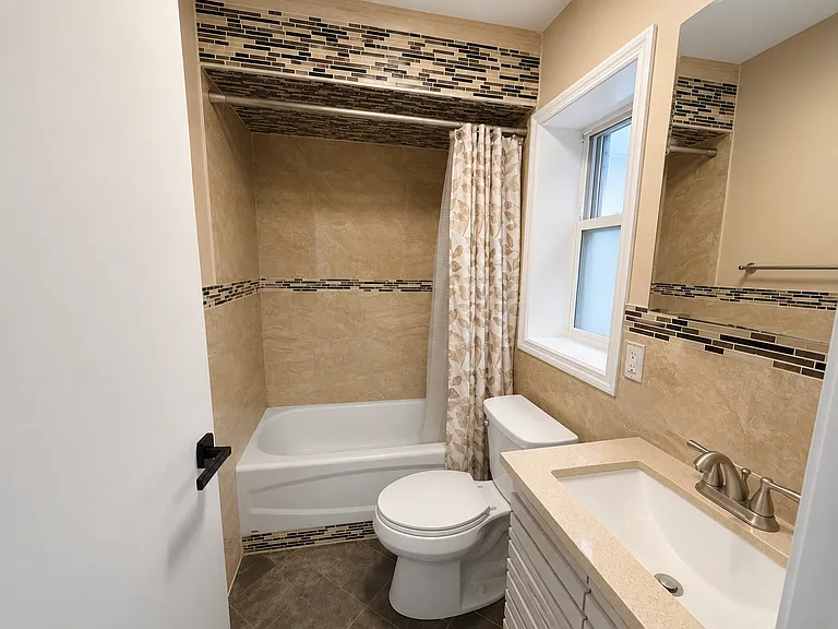 758 W End Ave #1 — Photo 5