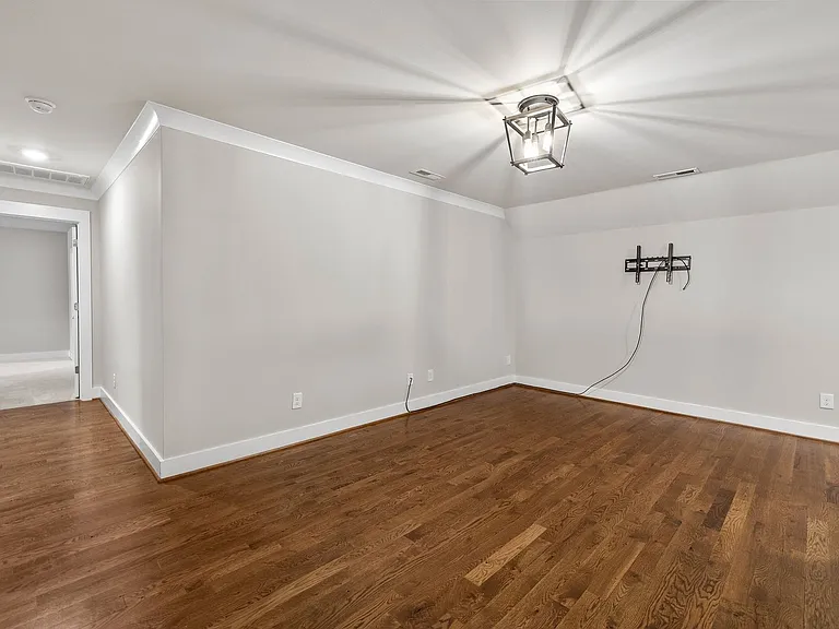 5601 Old Pearce Rd — Photo 40