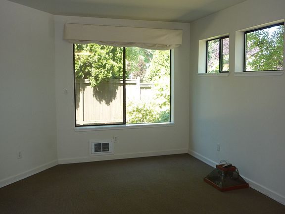 Dining room/family room
