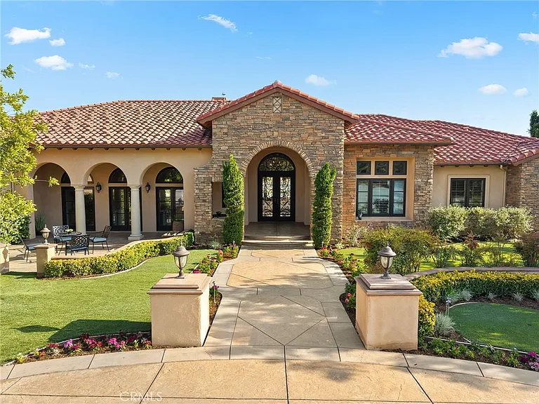 10727 W Stallion Ranch Rd — Photo 3