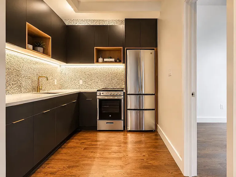 484 Gates Ave #3A — Photo 8