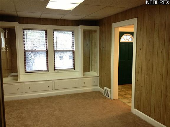 3rd image of 7919 Beman Ave