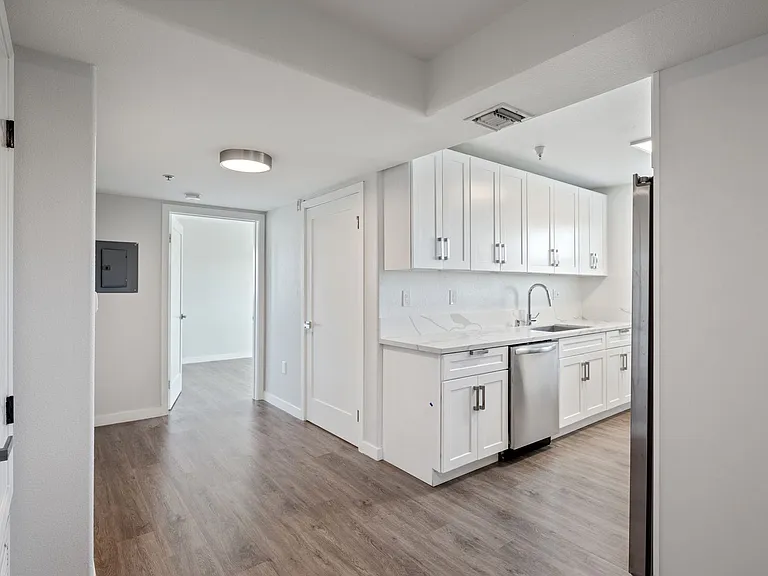18425 Malden — Photo 34