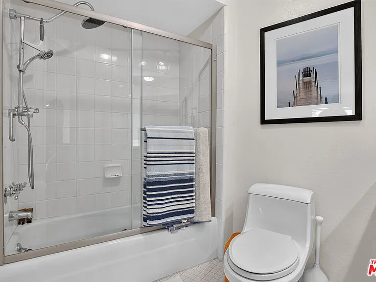 2045 4th St #301B — Photo 25
