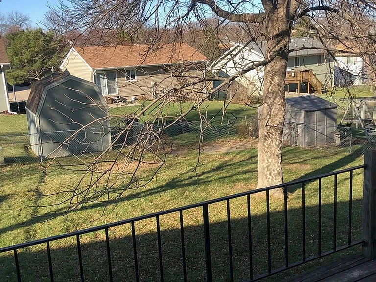 12730 Larimore Ave — Photo 19