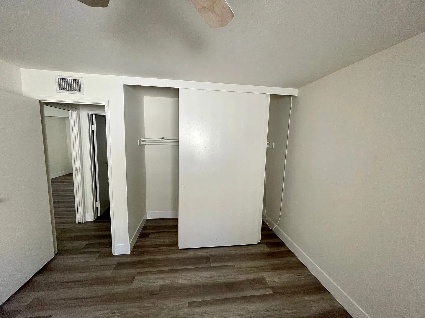 Cute 1 Bedroom 1 Bath Townhome for Rent — Photo 4