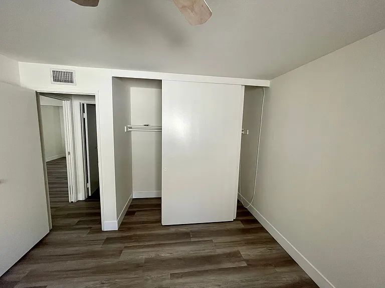 17854 Linda Dr — Photo 16