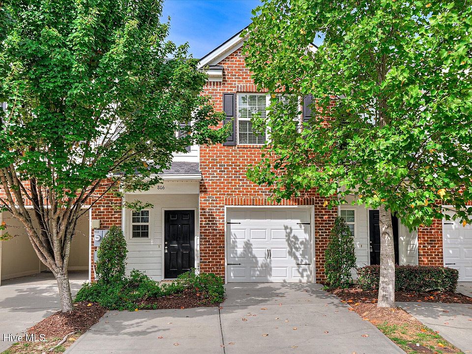 1st image of 806 Benelli Lane