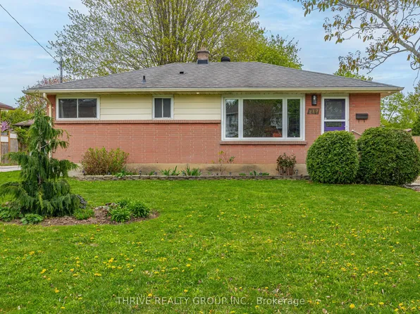 219 Burnside Dr, London, ON N5V 1B8
