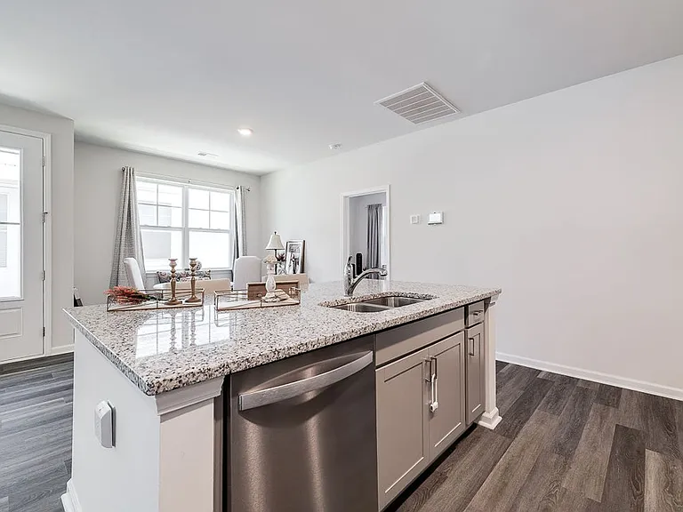 151 Holloway Hl — Photo 10