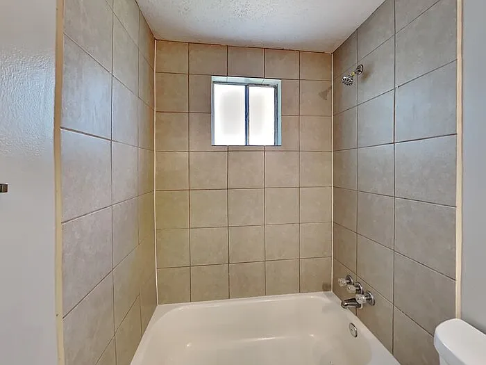809 Lochmoor Ln — Photo 19