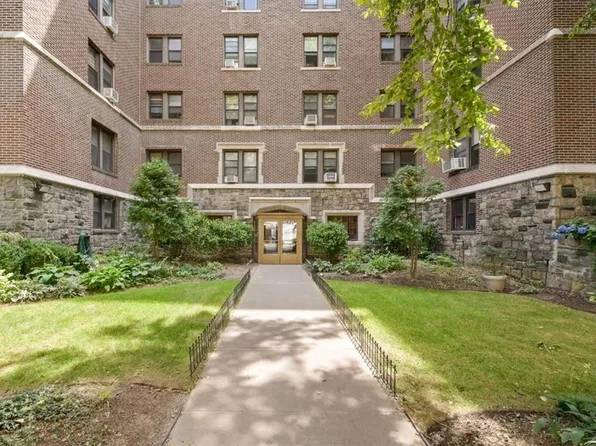 1080 Warburton Avenue #2F, Yonkers, NY 10701