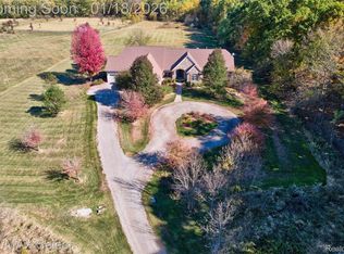 9305 Vassar Rd, Grand Blanc, MI 48439