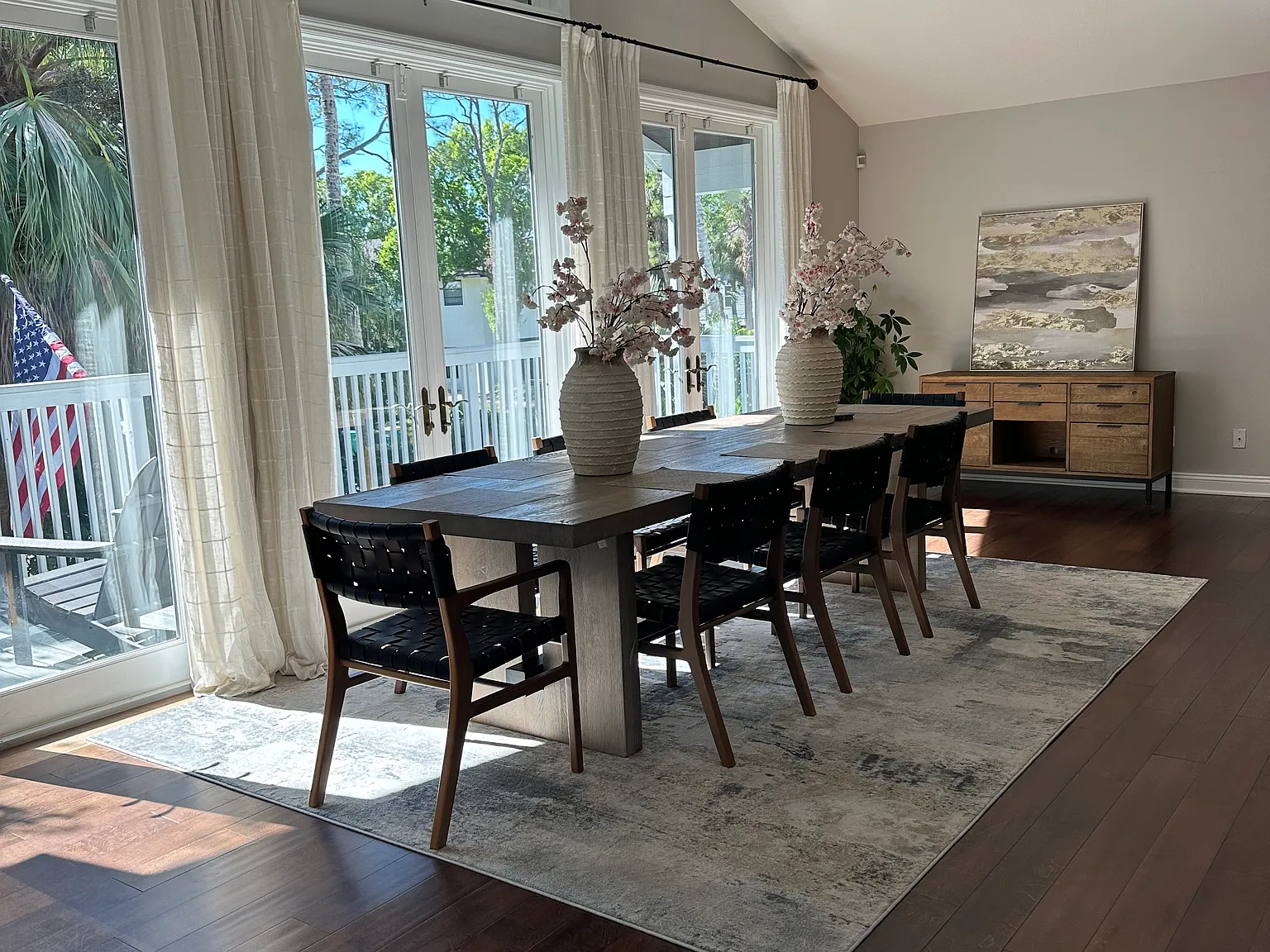 6 bed, 3500 sqft, $5,995 — Photo 2