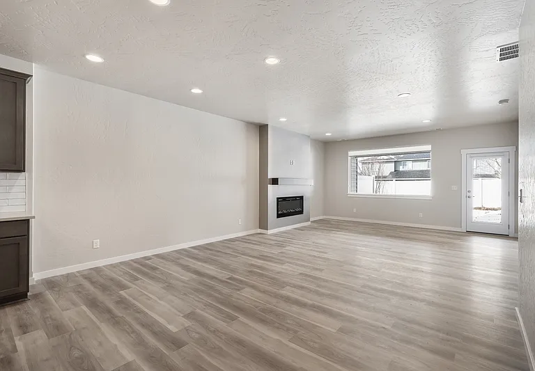 1319 N Tschirley St #1 — Photo 10