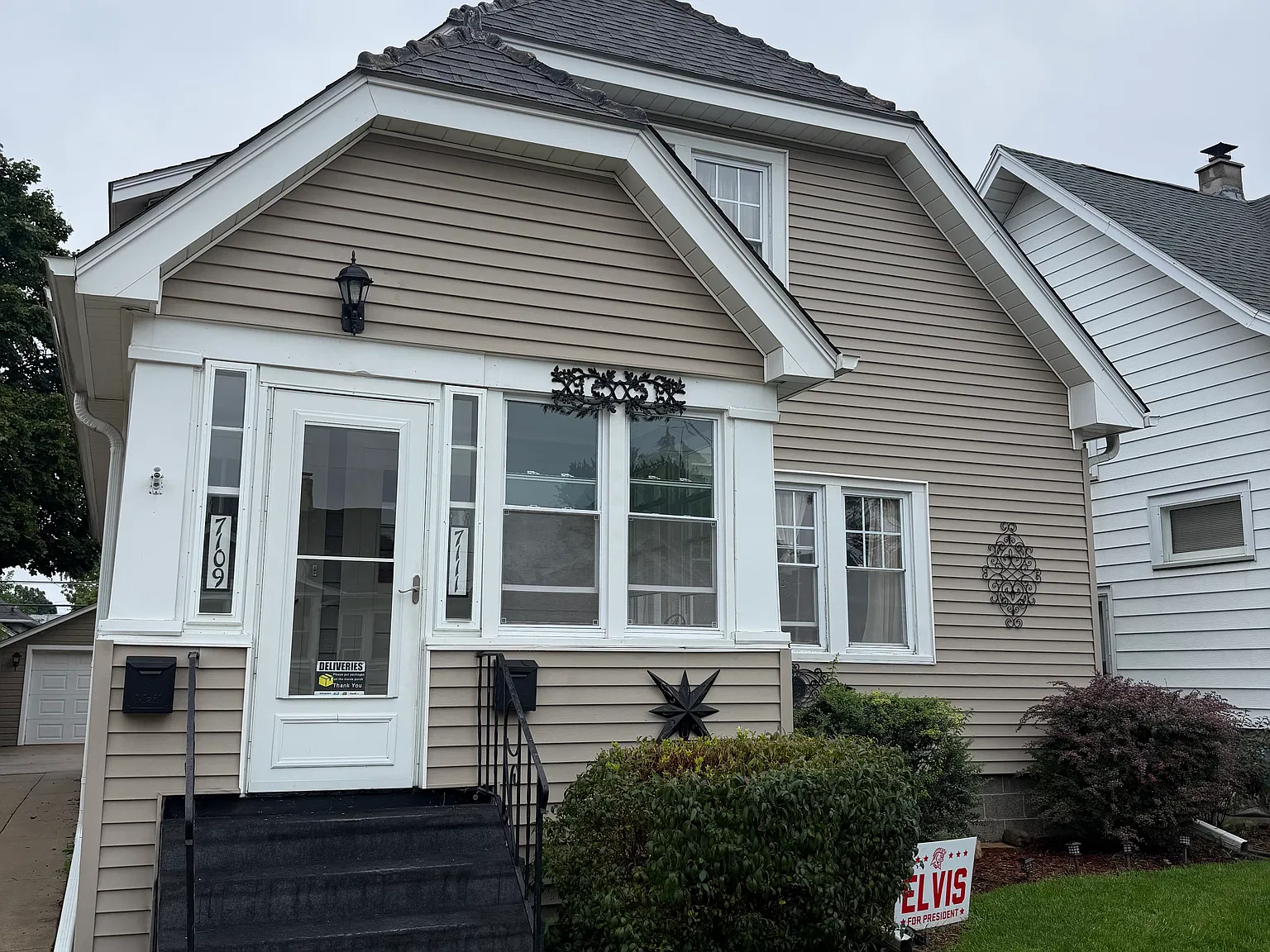 2 bed, 1014 sqft, $1,200 — Photo 2