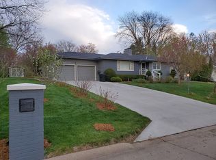 1125 S 96th St, Omaha, NE 68124