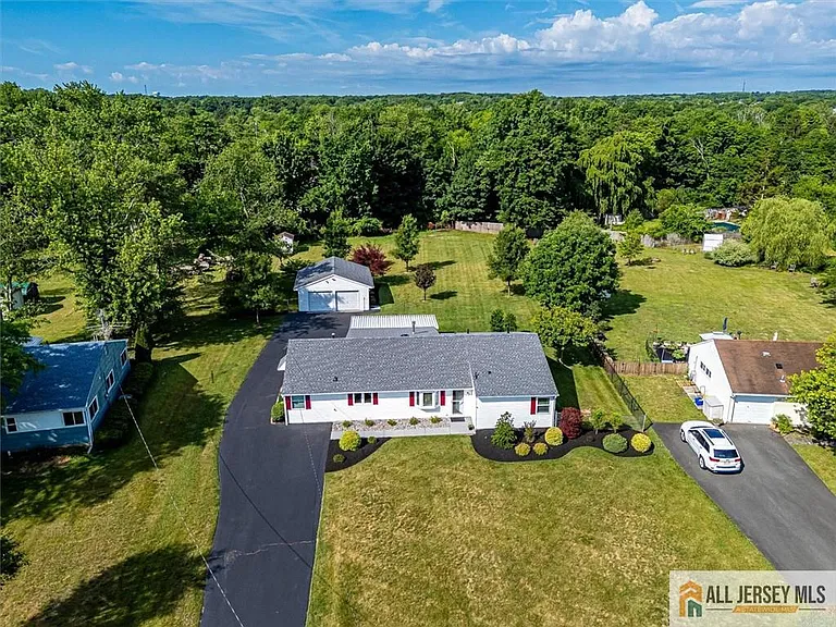 39 Kendall Rd — Photo 4
