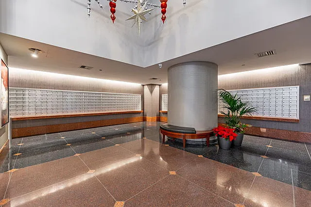 3660 N Lake Shore Dr #1912 — Photo 20