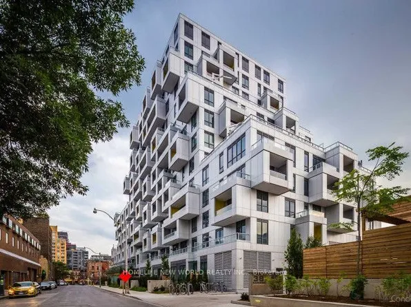 38 Cameron St #308, Toronto, ON M5T 0C3