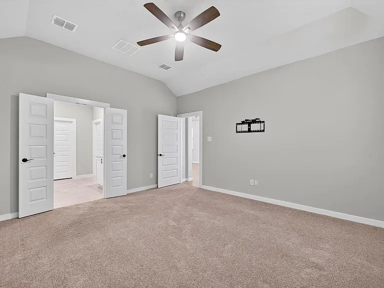 222 Goosewood Dr — Photo 5