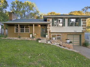 3146 S Lochlomond Drive, Springfield, MO 65804