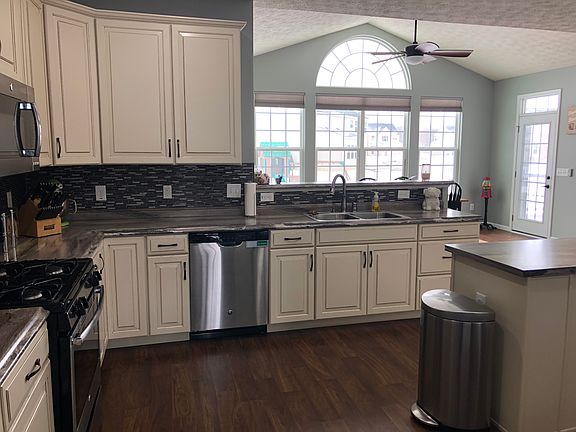 4th image of 4448 Luckystone Way