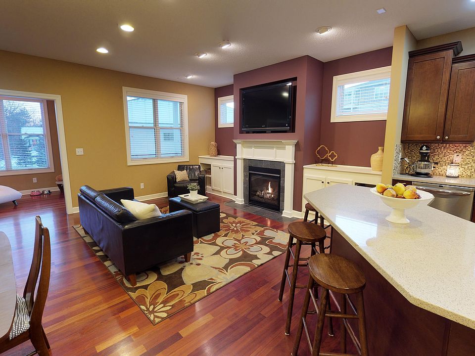 1st image of 606 Levander Way