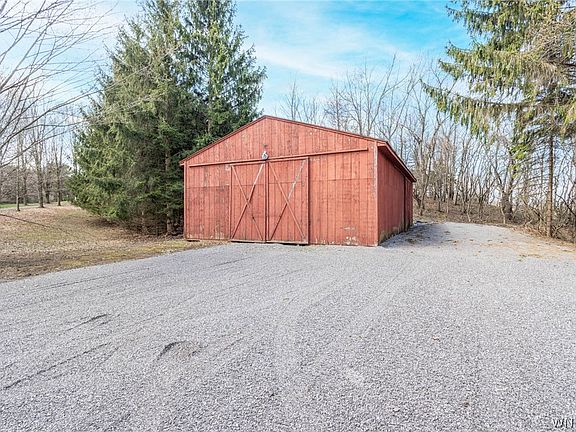 5th image of 4476 Conway Rd