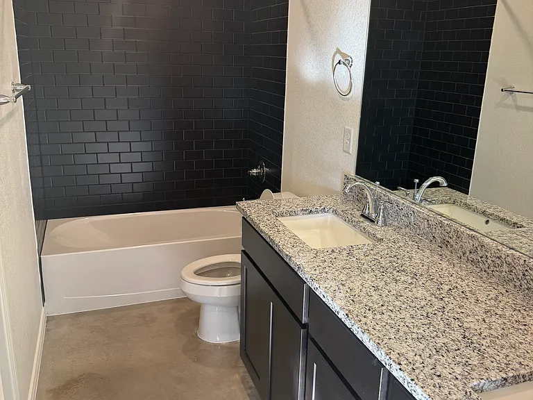 1109 Lindsey Dr #A — Photo 6