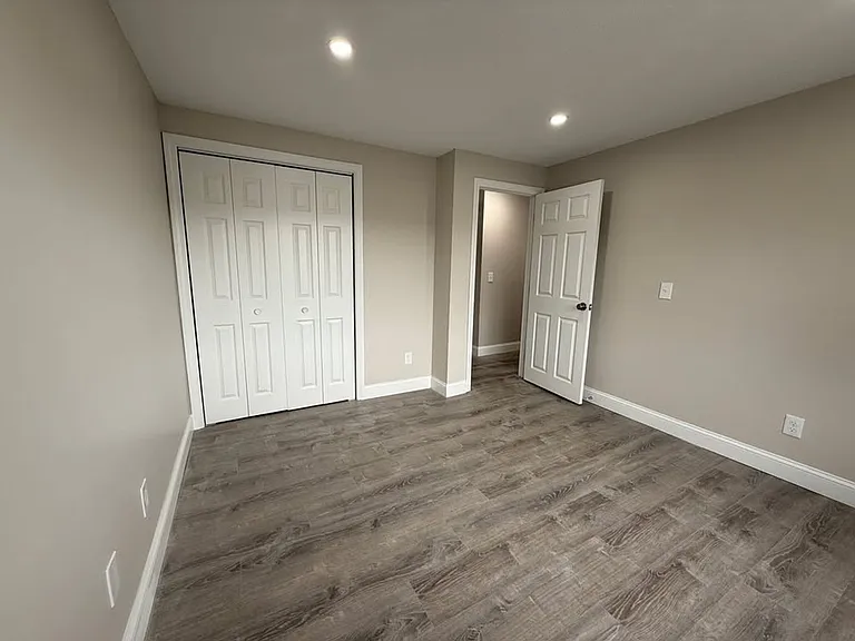 Pondsview Apartments — Photo 154