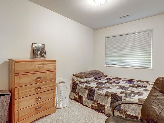 4th image of 1108 Riverside Close #14