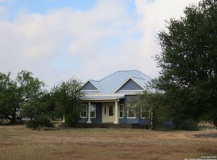 377 County Road 444, Hondo, TX 78861