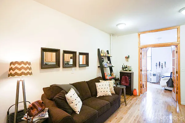 Rented by City Connections Realty | media 9