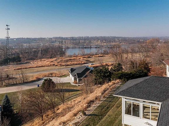 3rd image of 1529 Bilgarie Ct NE