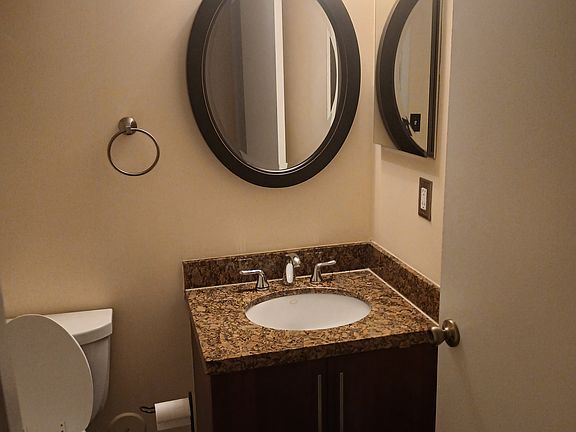 5th image of 483 N University Dr #100