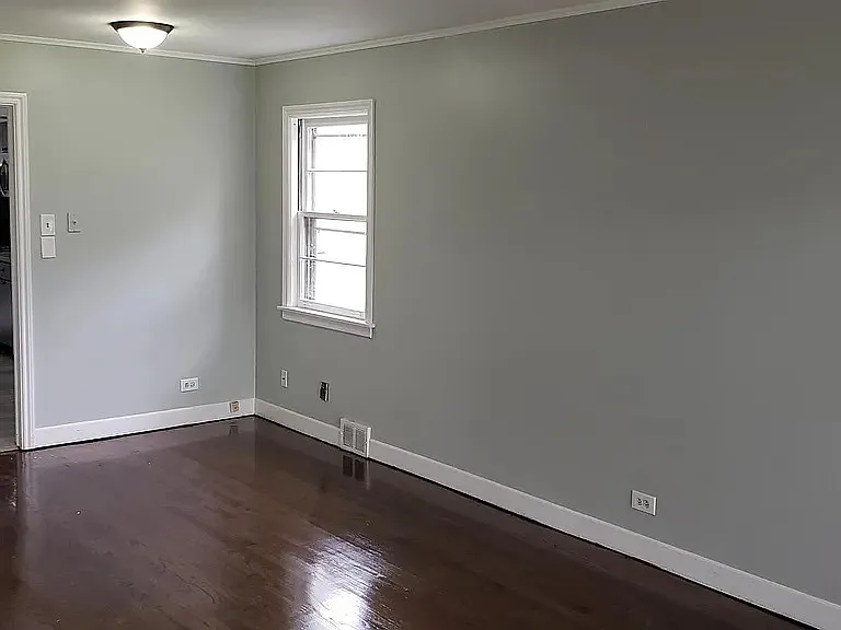 128 Morris Ave — Photo 1
